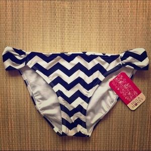 NWT Hula Honey Chevron Bikini Bottoms